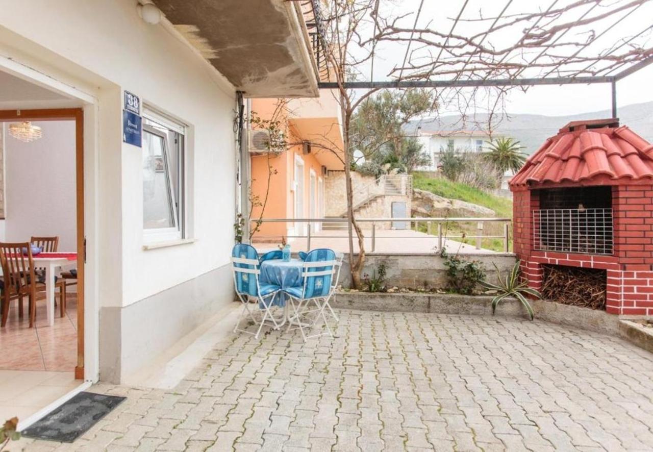 Apartment Knez 1 - 50 M From Beach Podstrana Dış mekan fotoğraf